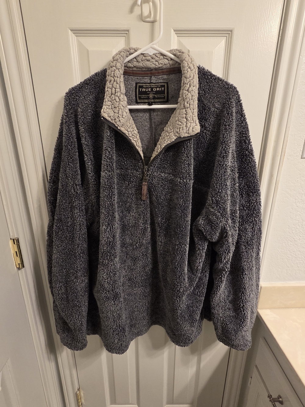 True Grit Men's Gray Sherpa Quarter-Zip Pullover Jacket